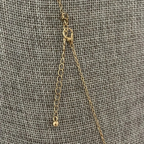 Long Tassel Necklace Burgundy and Gold - Picture 4 of 4